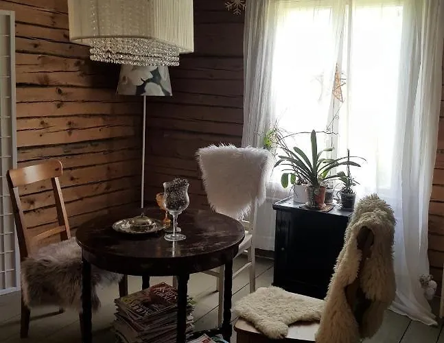 Hirsihuvila, Sauna Ja Kylpyamme, Levollista Olemista Villa *